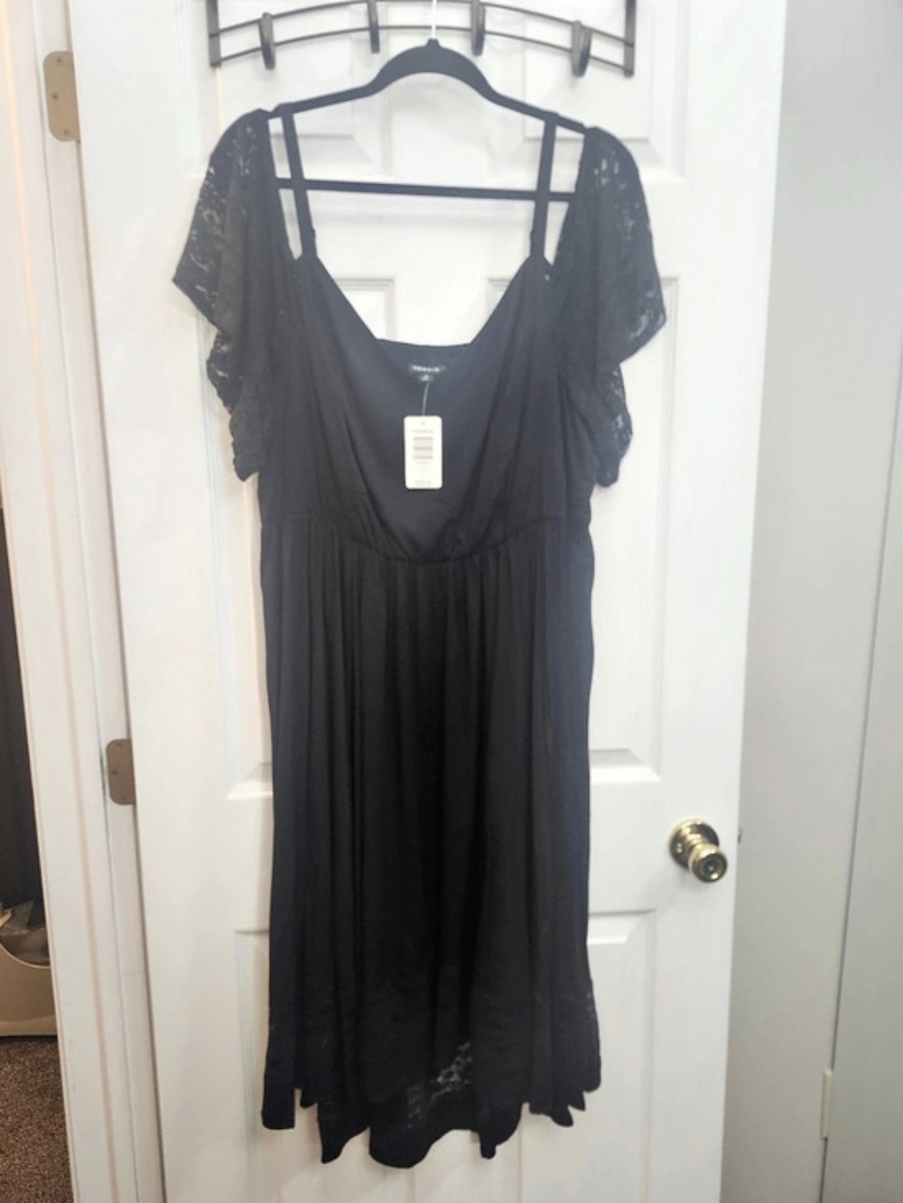 Torrid Black Lace Sleeve Midi Dress Torrid 3 = Size 3X NWT